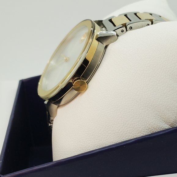 **SOLD** Movado BOLD Evolution Quartz Silver Dial Ladies Watch - Picture 10 of 15
